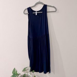 Dark blue dress with pockets